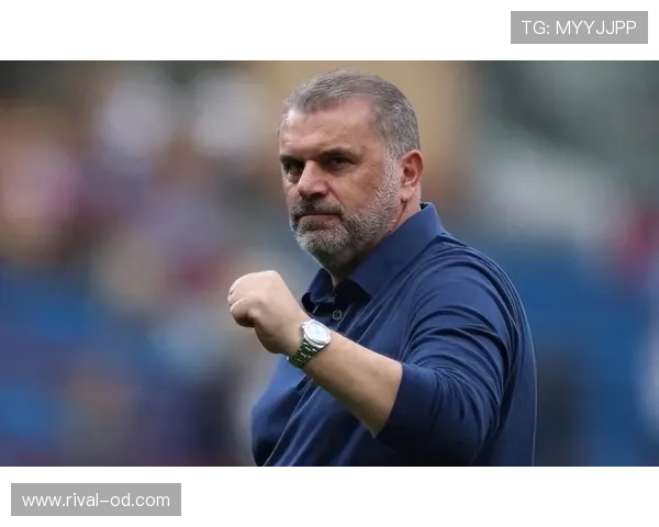 “波斯特科格鲁要崩溃了吗？热刺战术暴露致命漏洞，豪门梦碎伦敦！”