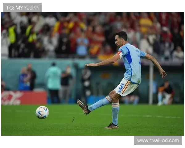 佩德里频繁前插撕开防线，出球角色已超越布斯克茨